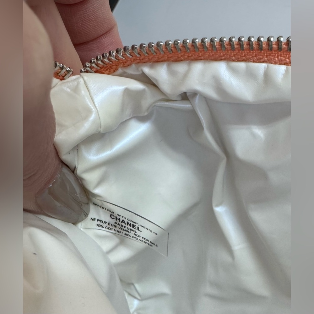 BEAUTY BUNDLE - Picture 6 of 6